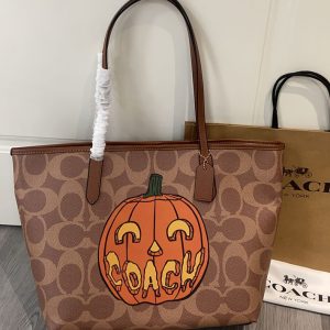 コーチ トートバッグ 大きめ