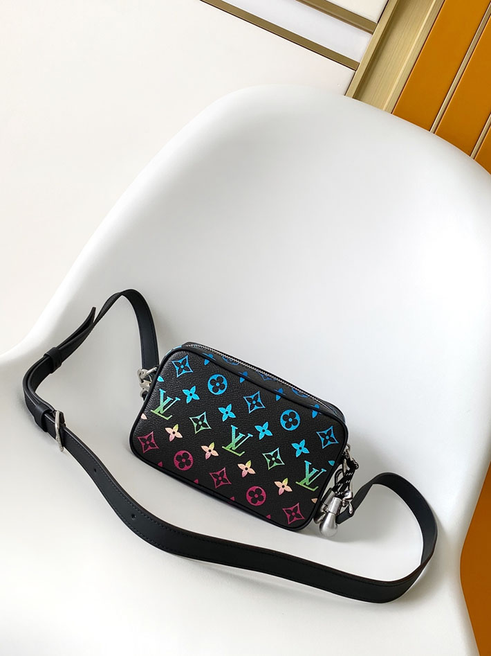 ルイヴィトン バッグ 新作 Louis Vuitton トロカデロ・ウェアラブル ウォレット グラデーションブラック M13903 ルイヴィトン メンズ ショルダーバッグ - 画像 (9)