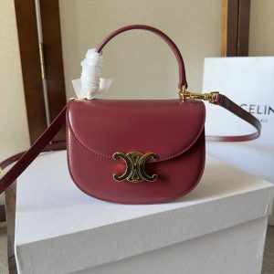 セリーヌ ポシェット 人気