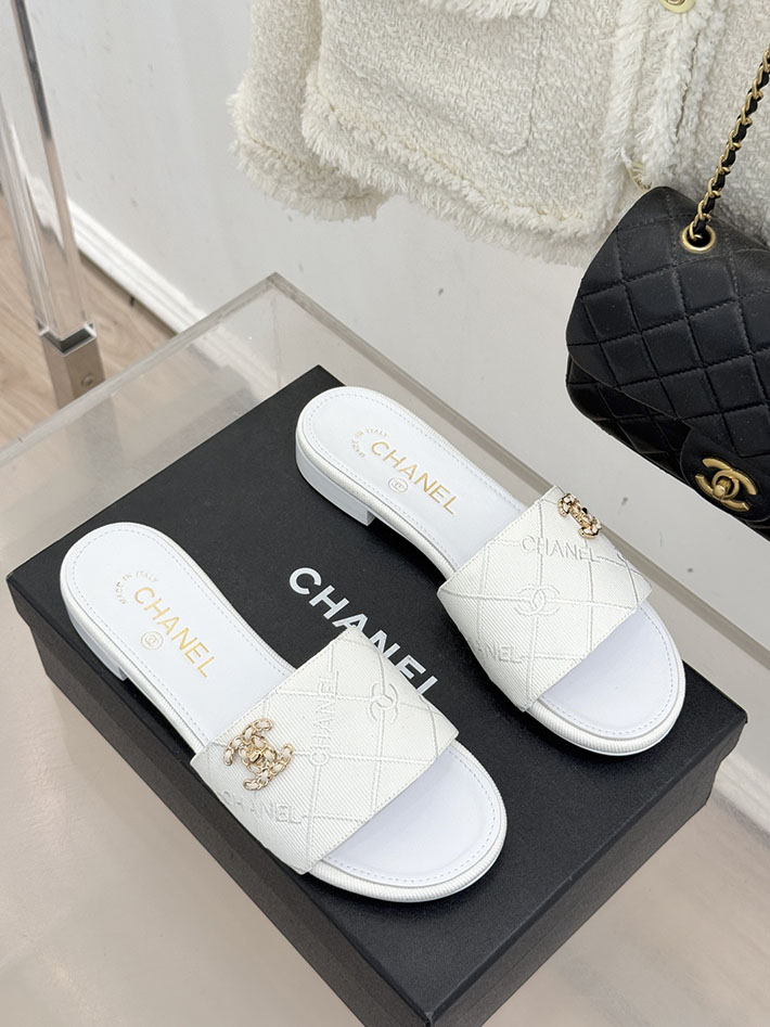 最高級シャネルスーパーコピー CHANEL CCロゴ 夏用 サンダル レディース おしゃれ ホワイト 2631015 シャネル サンダル 白 - 画像 (8)