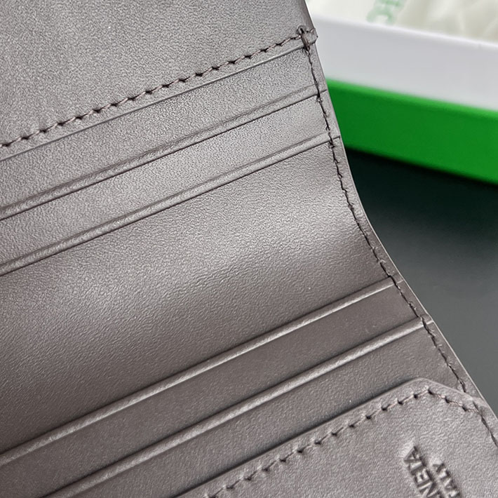 最高級ボッテガコピー Bottega Veneta イントレチャート ピッコロ フラップカードケース フォンデンテ 796964V4LQ12113 ボッテガ カードケース レディース - 画像 (5)