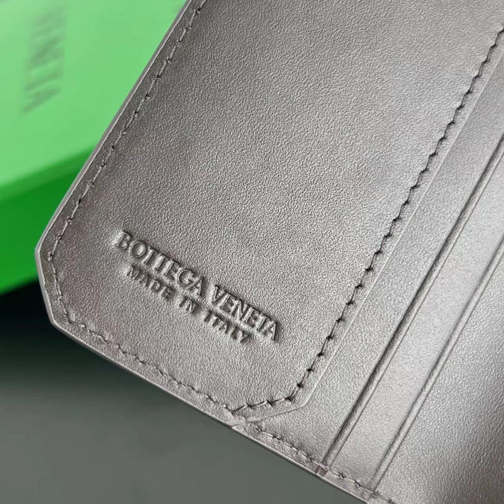 最高級ボッテガコピー Bottega Veneta イントレチャート ピッコロ フラップカードケース フォンデンテ 796964V4LQ12113 ボッテガ カードケース レディース - 画像 (4)