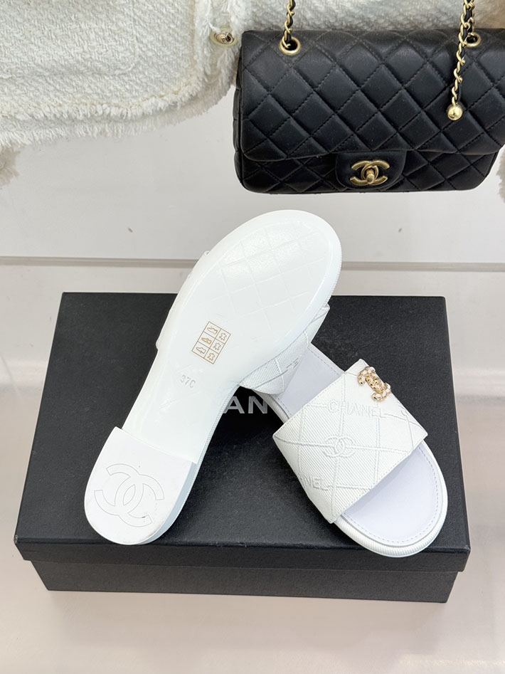 最高級シャネルスーパーコピー CHANEL CCロゴ 夏用 サンダル レディース おしゃれ ホワイト 2631015 シャネル サンダル 白 - 画像 (2)