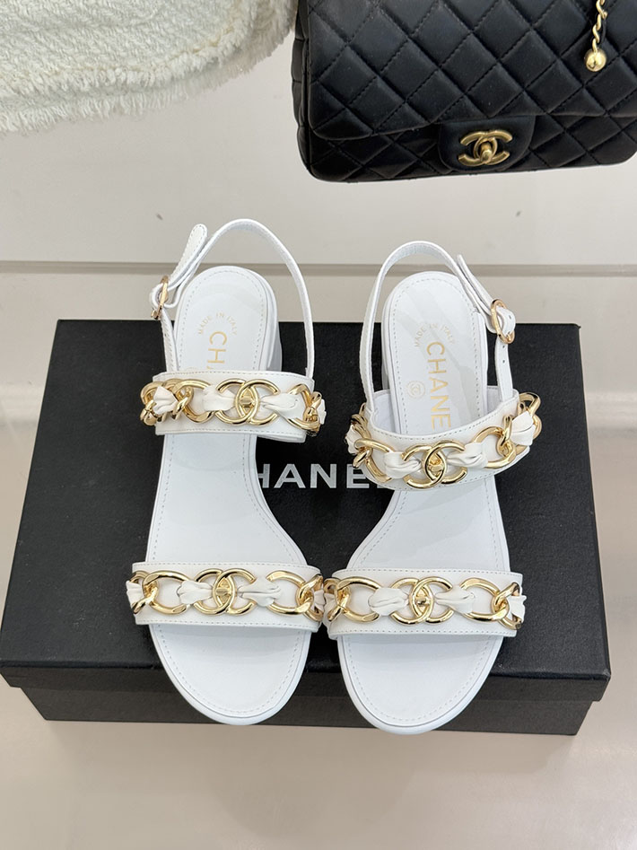 最高級シャネルスーパーコピー CHANEL チェーンモチーフ レディースサンダル 人気 ホワイト 2631029 シャネル 靴 白 - 画像 (8)