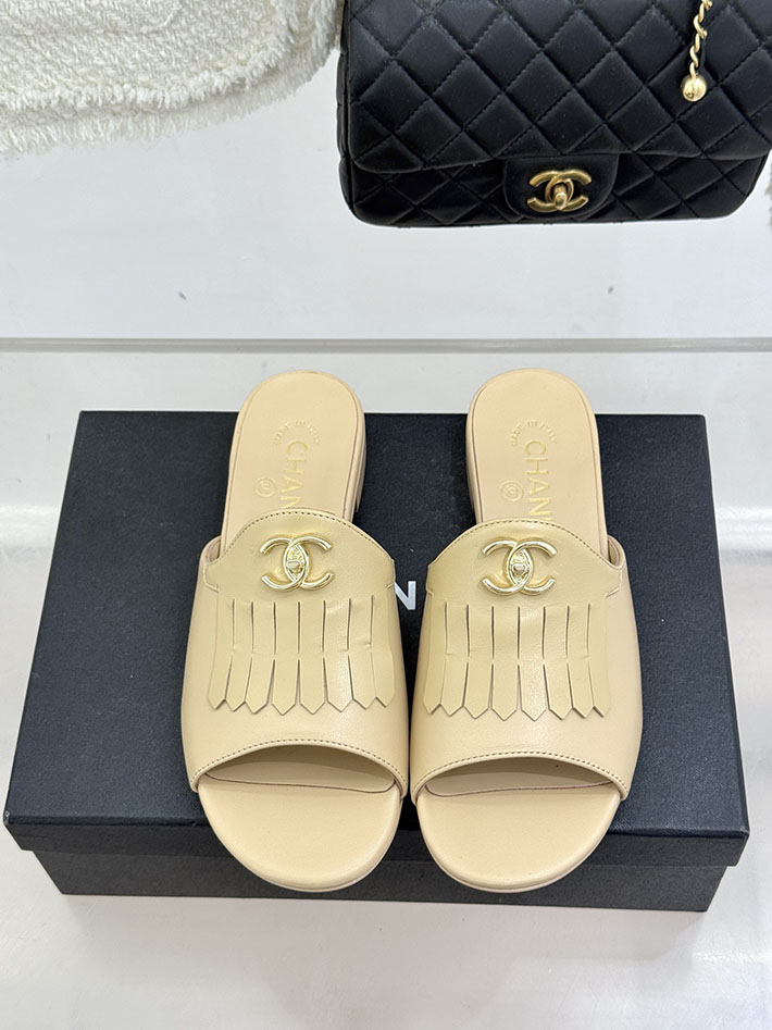 最高級シャネルスーパーコピー CHANEL ハイヒール ココマーク ミュール サンダル レザー ベージュ 2631037 シャネル ミュール サンダル - 画像 (8)