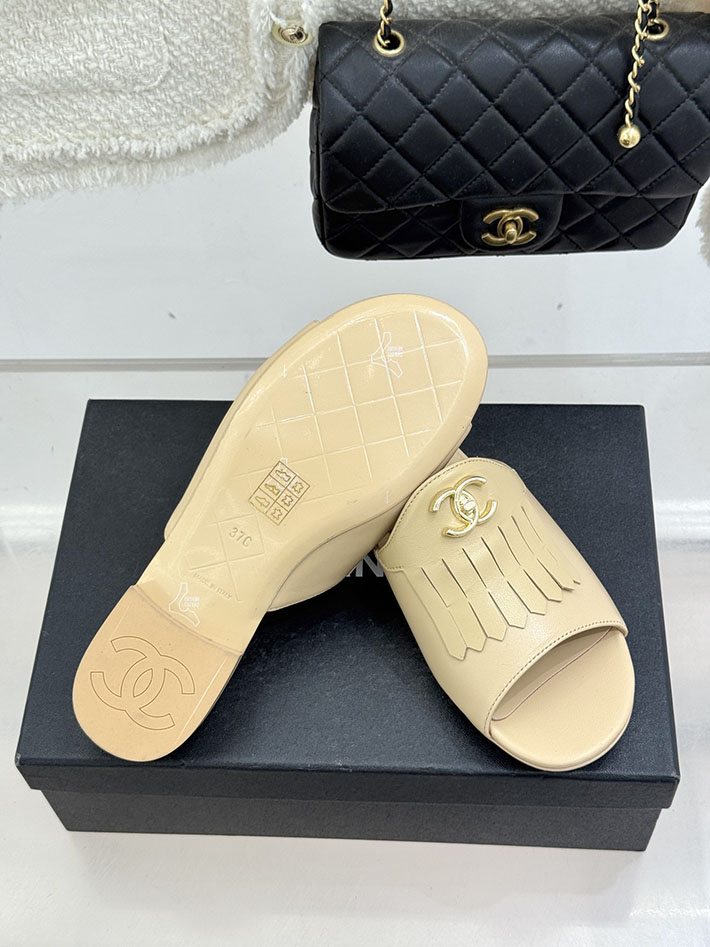最高級シャネルスーパーコピー CHANEL ハイヒール ココマーク ミュール サンダル レザー ベージュ 2631037 シャネル ミュール サンダル - 画像 (3)