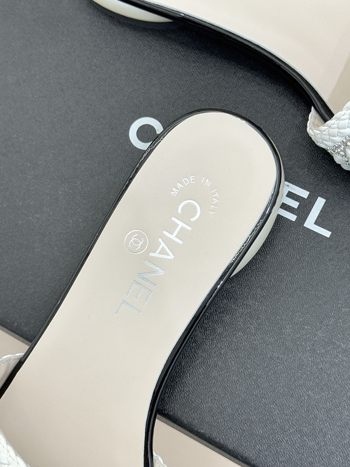 最高級シャネルスーパーコピー CHANEL サンダル 安い 店舗 レディース ミュール 人気通販 ホワイト 2631067 シャネル サンダル 新作 - 画像 (3)