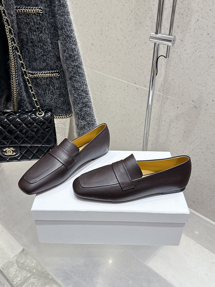 最高級ザロウスーパーコピー THE ROW Leather loafers ローファー レディース ブラック 2631142 The Row 靴 - 画像 (2)