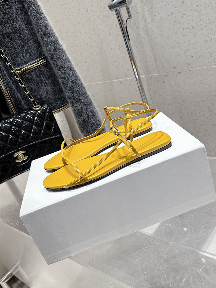 最高級ザロウスーパーコピー THE ROW Bare Sandal サンダル ナローTストラップ レディース イエロー 2631156 The Row 靴 - 画像 (8)