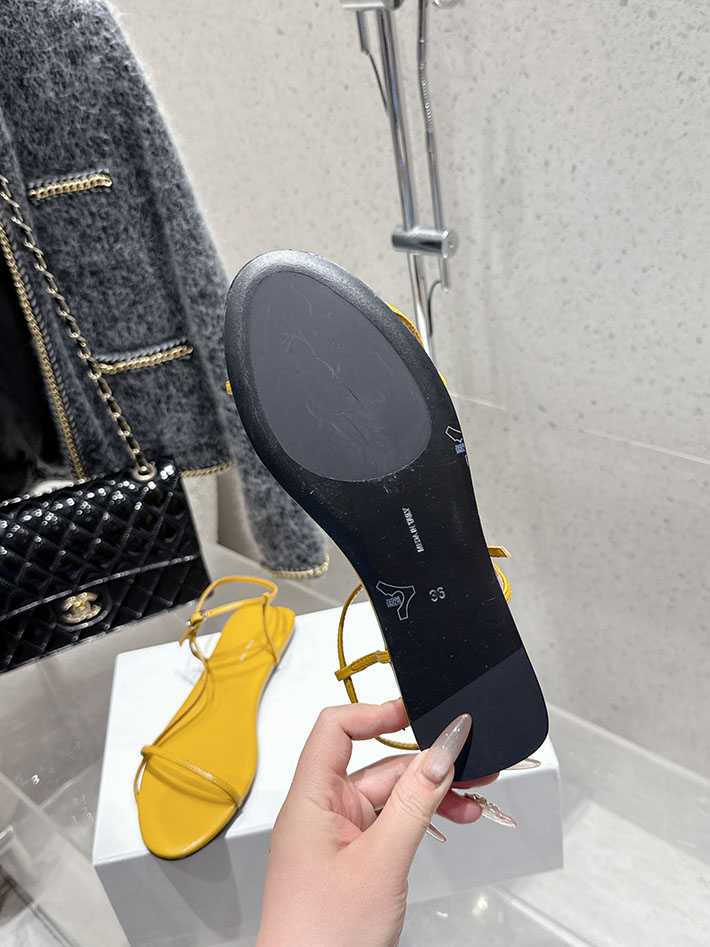 最高級ザロウスーパーコピー THE ROW Bare Sandal サンダル ナローTストラップ レディース イエロー 2631156 The Row 靴 - 画像 (3)
