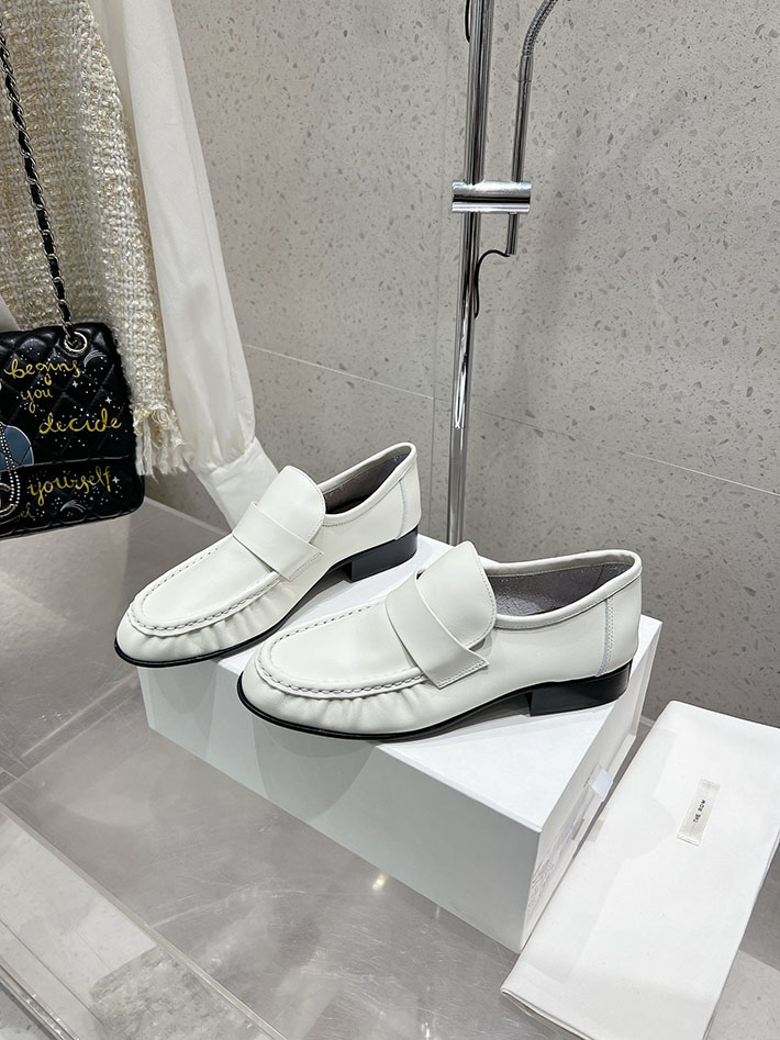 最高級ザロウスーパーコピー THE ROW Soft Loafer ナッパレザー ローファー シューズ 靴 ホワイト 2631188 THE ROW アウトレット 店舗 - 画像 (9)
