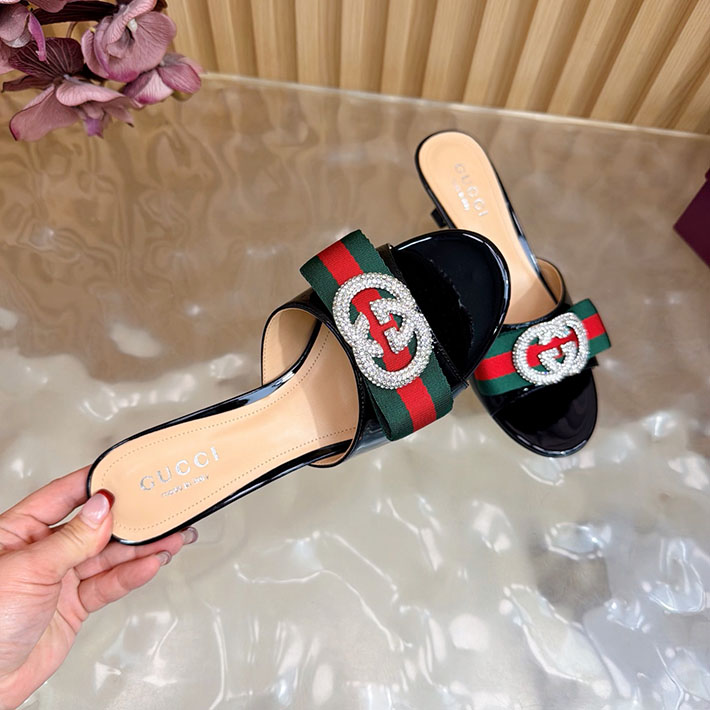 グッチ直営アウトレット店 GUCCI 2026年春夏 新作 サンダル ミュール シェリーライン ブラック 2631242 グッチ サンダル レディース - 画像 (2)