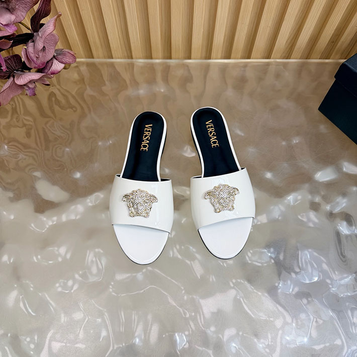 最高級ヴェルサーチェスーパーコピー VERSACE レザーサンダル 本革 2026新作 通販 ホワイト 2631288 ヴェルサーチ 店舗 横浜 - 画像 (7)