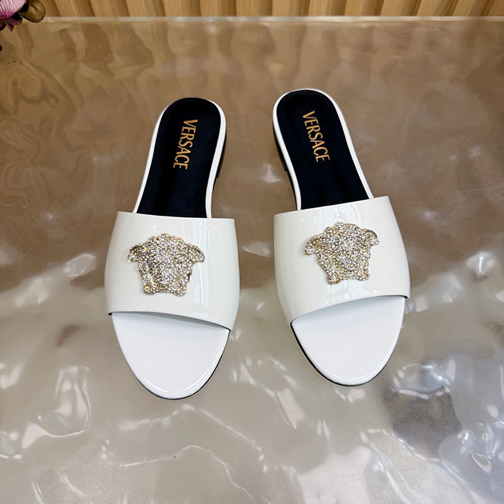 最高級ヴェルサーチェスーパーコピー VERSACE レザーサンダル 本革 2026新作 通販 ホワイト 2631288 ヴェルサーチ 店舗 横浜 - 画像 (6)
