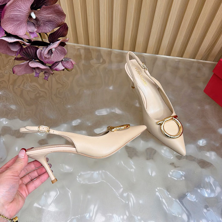 最高級フェラガモスーパーコピー FERRAGAMO 2026新作 マキシ ガンチーニ バックル パンプス 2631346 フェラガモ 靴 セール - 画像 (5)