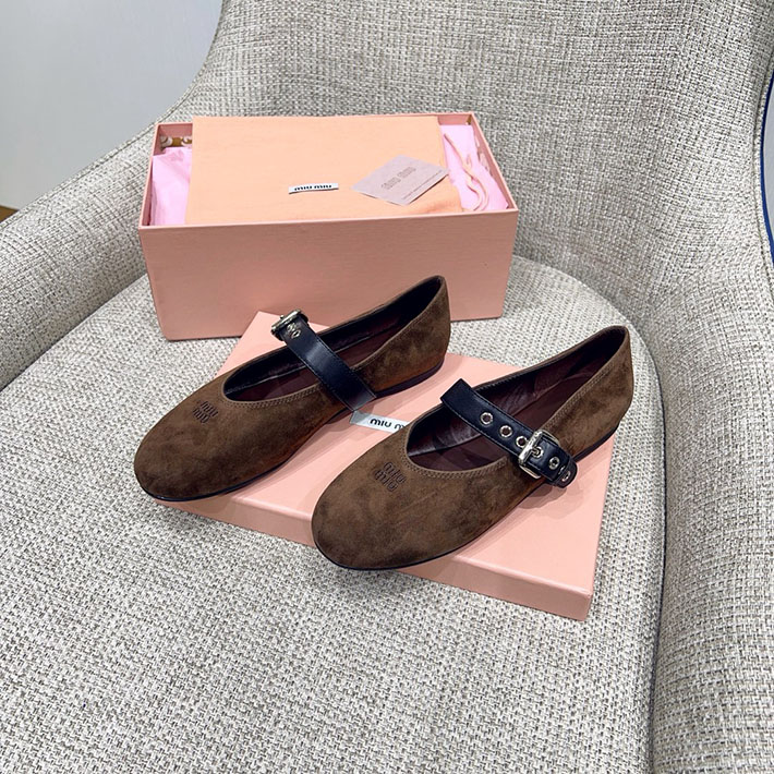 miumiu バレリーナシューズ