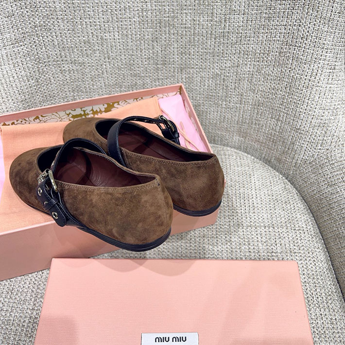 レディース ミュウミュウ MiuMiu 2026年 新作 レザー バレリーナフラットシューズ 2631372 miumiu バレリーナシューズ - 画像 (4)