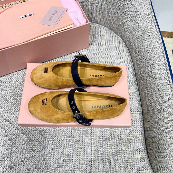 レディース ミュウミュウ MiuMiu 2026年 新作 レザー バレリーナフラットシューズ 2631373 Miumiu バレエシューズ コーデ - 画像 (9)