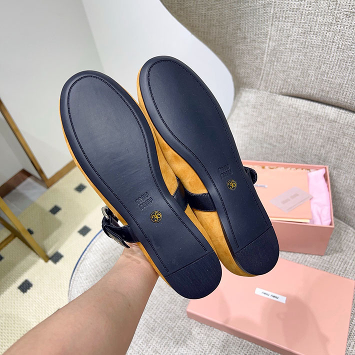 レディース ミュウミュウ MiuMiu 2026年 新作 レザー バレリーナフラットシューズ 2631373 Miumiu バレエシューズ コーデ - 画像 (5)