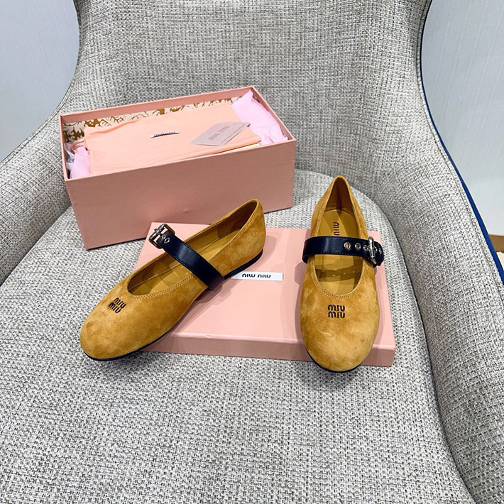 レディース ミュウミュウ MiuMiu 2026年 新作 レザー バレリーナフラットシューズ 2631373 Miumiu バレエシューズ コーデ - 画像 (2)