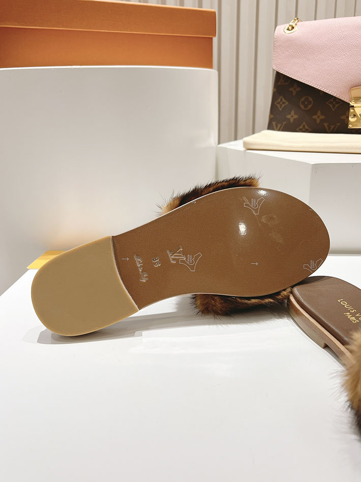ルイヴィトン ファー サンダル LV Mule Lock It ミュール・ロックイット サンダル ブラウン 2631380 ルイヴィトン 靴 レディース - 画像 (3)