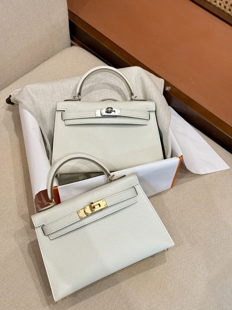 エルメス ケリーミニ2の通販 HERMES ケリーミニ2 外縫い クレ シェブルミゾル シルバー金具 2631474 エルメス ミニケリー 定価 - 画像 (7)