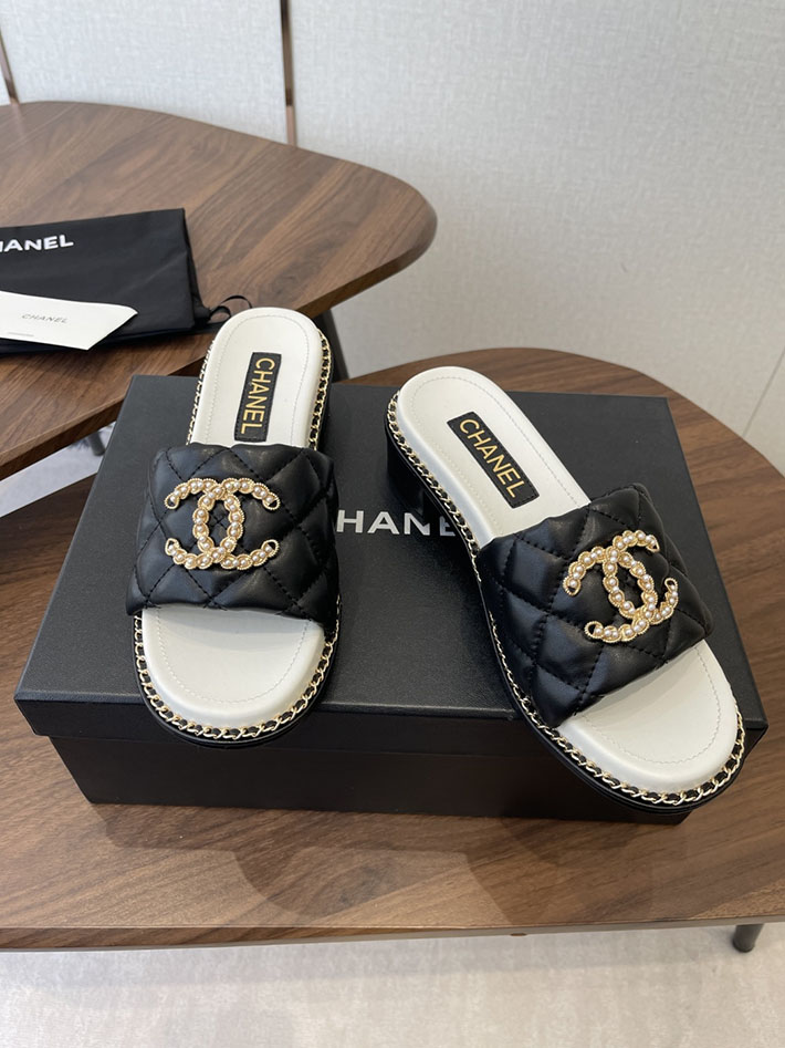 最高級シャネルスーパーコピー CHANEL 2026年春夏 新作 サンダル 刺繍ココマーク チェーン ブラック 2630567 シャネル サンダル 安い - 画像 (8)