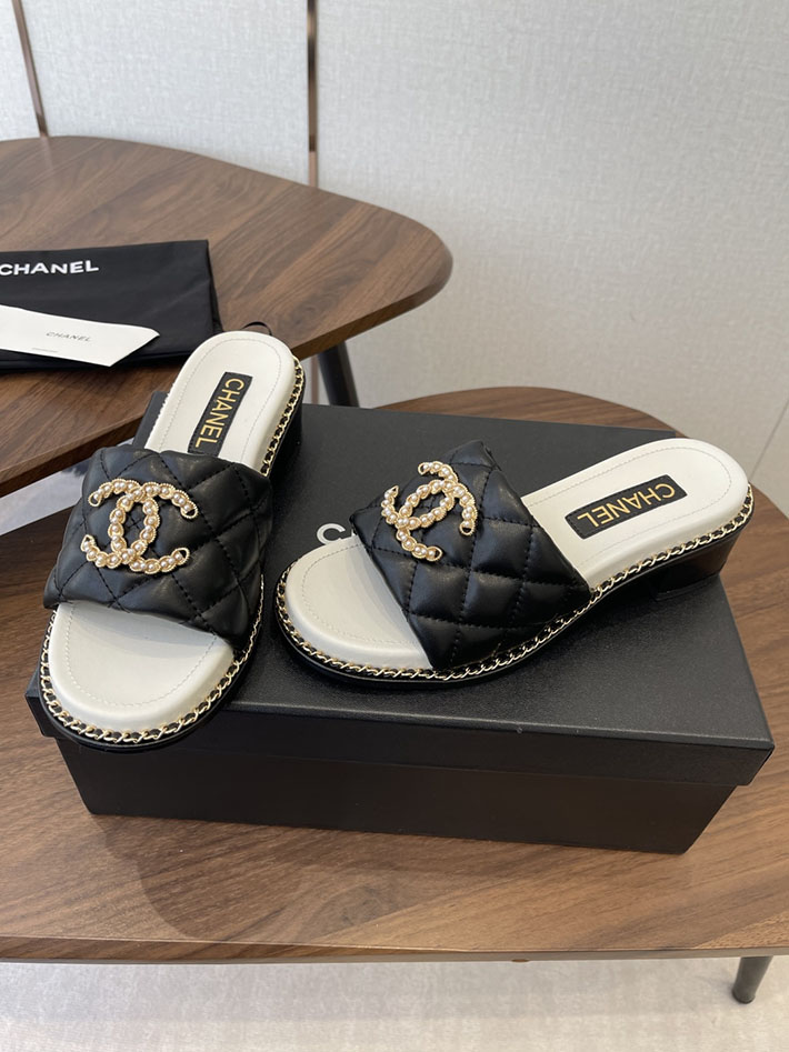 最高級シャネルスーパーコピー CHANEL 2026年春夏 新作 サンダル 刺繍ココマーク チェーン ブラック 2630567 シャネル サンダル 安い - 画像 (7)