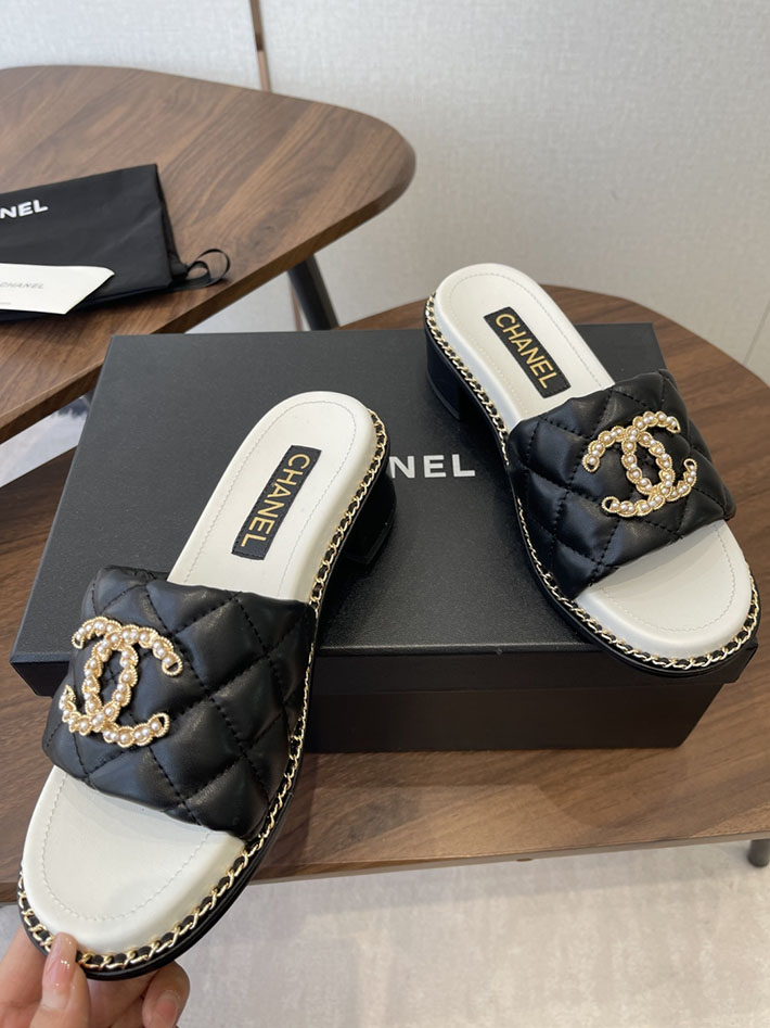 最高級シャネルスーパーコピー CHANEL 2026年春夏 新作 サンダル 刺繍ココマーク チェーン ブラック 2630567 シャネル サンダル 安い - 画像 (6)