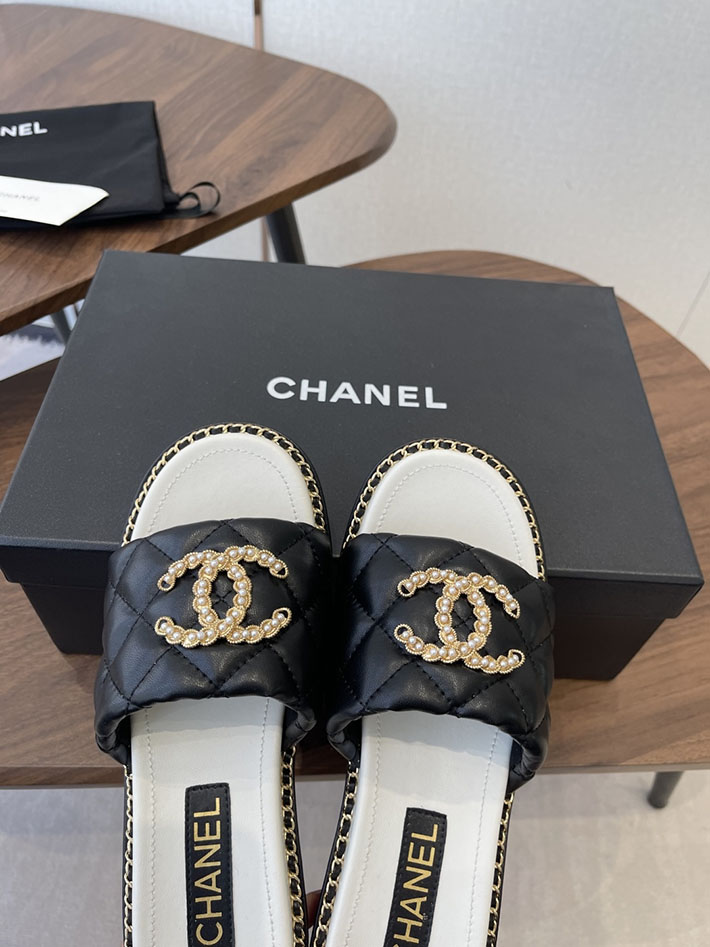 最高級シャネルスーパーコピー CHANEL 2026年春夏 新作 サンダル 刺繍ココマーク チェーン ブラック 2630567 シャネル サンダル 安い - 画像 (5)