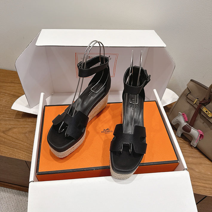 HERMES 靴 サンダル