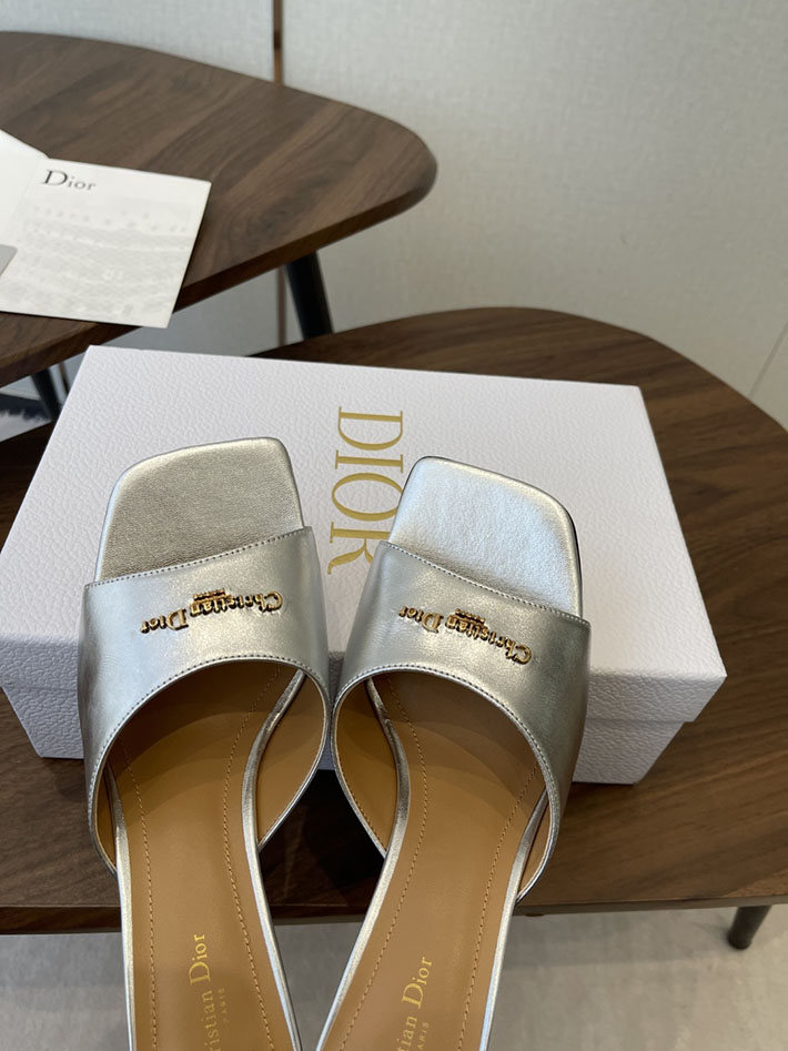 最高級ディオールスーパーコピー Dior 2026年春夏 新作 サンダル スリッパ シューズ ミュール シルバー 2630601 ディオール サンダル レディース - 画像 (6)
