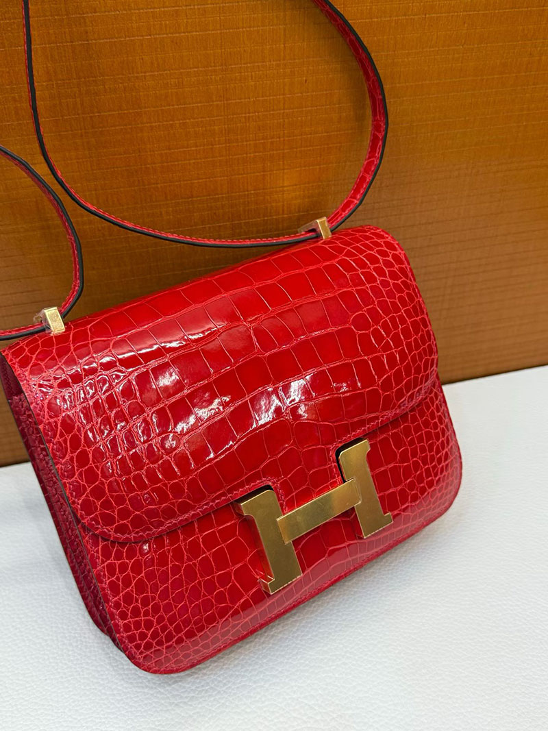 エルメス コンスタンスの通販 HERMES コンスタンス3 ミニ ブレイズ クロコダイル ゴールド金具 H056342CC95 エルメス クロコ コンスタンス - 画像 (4)