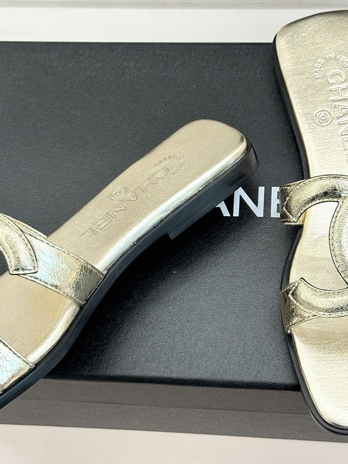 最高級シャネルスーパーコピー CHANEL 2026年春夏 新作 サンダル ラムスキン カーフスキン ゴールド 2630806 シャネル サンダル 新作 - 画像 (8)