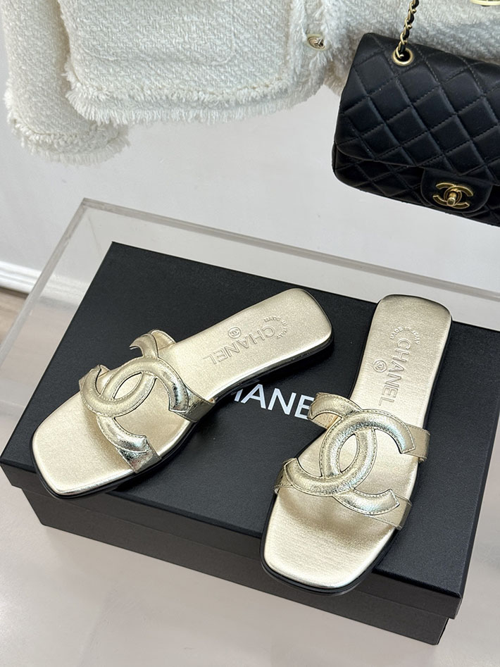最高級シャネルスーパーコピー CHANEL 2026年春夏 新作 サンダル ラムスキン カーフスキン ゴールド 2630806 シャネル サンダル 新作 - 画像 (5)