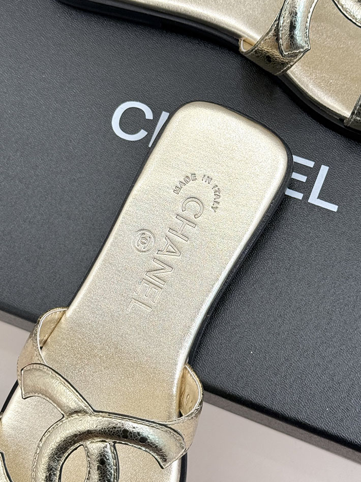 最高級シャネルスーパーコピー CHANEL 2026年春夏 新作 サンダル ラムスキン カーフスキン ゴールド 2630806 シャネル サンダル 新作 - 画像 (4)