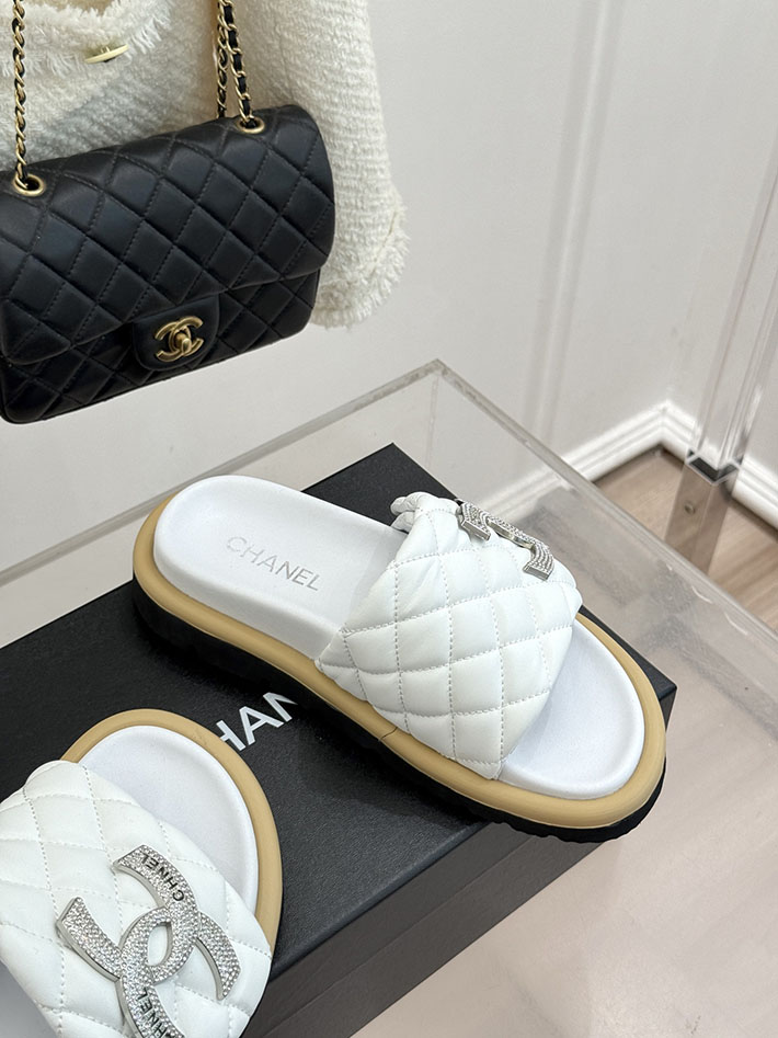 最高級シャネルスーパーコピー CHANEL 2026年春夏 新作 ラムスキン キルトウッド ミュール ホワイト 2630816 シャネル サンダル 新作 - 画像 (7)