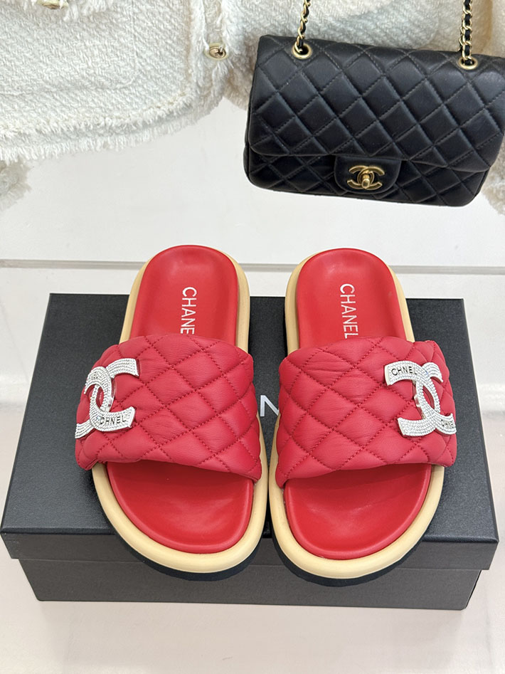 最高級シャネルスーパーコピー CHANEL 2026年春夏 新作 ラムスキン キルトウッド ミュール レッド 2630818 シャネル 靴 レディース 人気 - 画像 (8)
