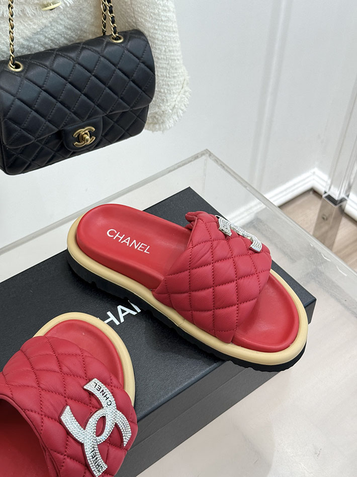 最高級シャネルスーパーコピー CHANEL 2026年春夏 新作 ラムスキン キルトウッド ミュール レッド 2630818 シャネル 靴 レディース 人気 - 画像 (7)