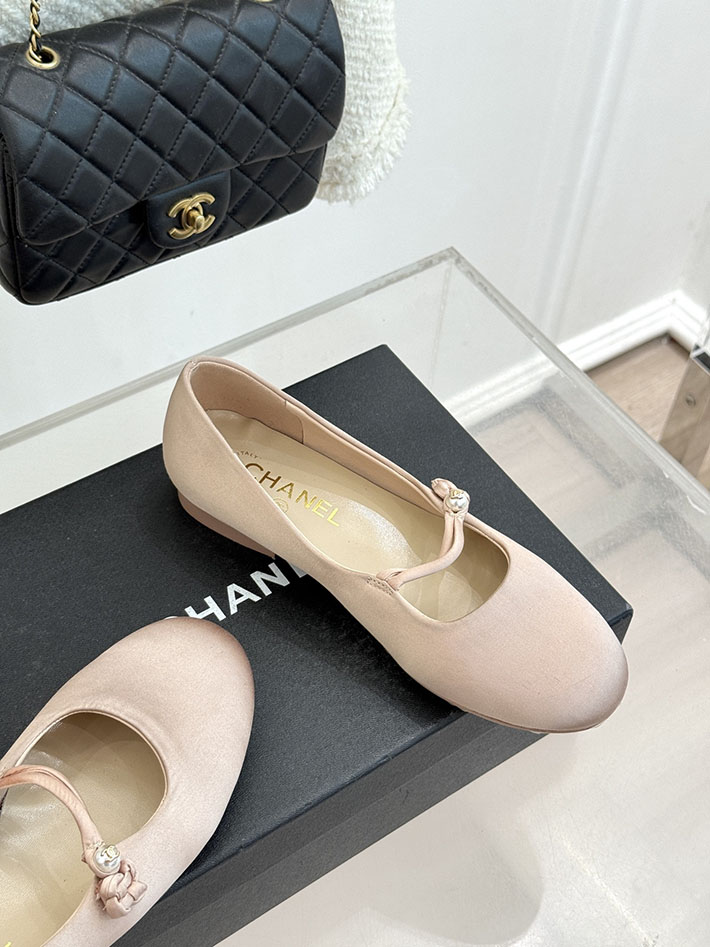 最高級シャネルスーパーコピー CHANEL 2026年春夏 新作 ココマーク レザー ストラップパンプス ピンク 2630835 シャネル パンプス 定番 - 画像 (7)