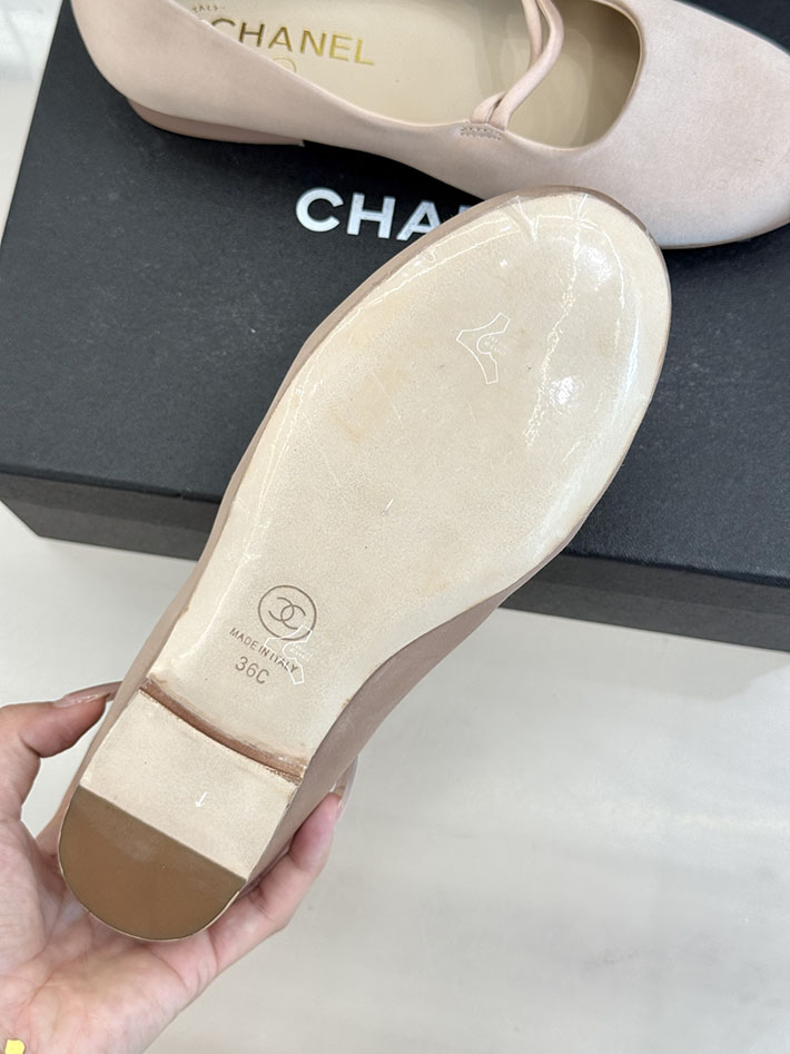 最高級シャネルスーパーコピー CHANEL 2026年春夏 新作 ココマーク レザー ストラップパンプス ピンク 2630835 シャネル パンプス 定番 - 画像 (3)