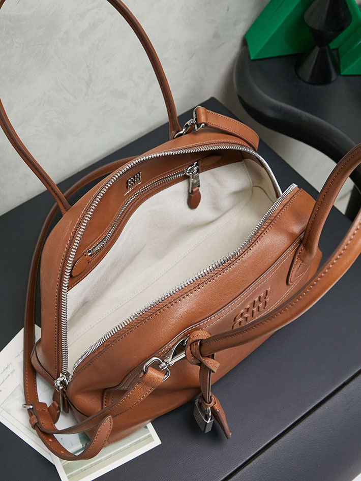 最高級MiuMiuスーパーコピー ミュウミュウ ヴィヴァン ナッパレザー バッグ キャラメル 5BB199_2BBL_F098L_V_OOO MIUMIU バッグ アウトレット - 画像 (4)