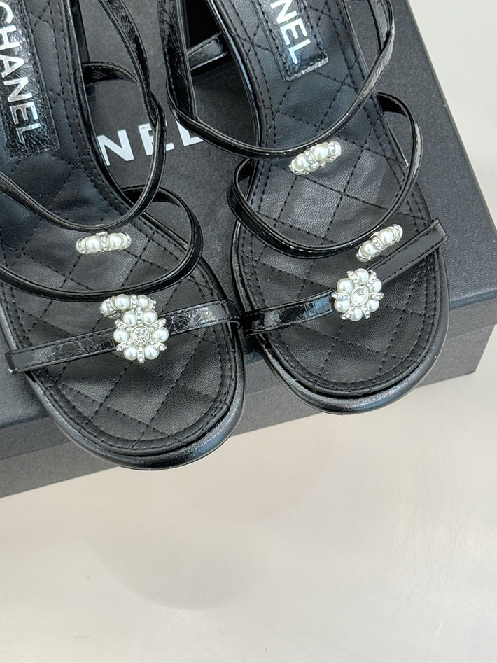 最高級シャネルスーパーコピー CHANEL サンダル 2026年 新作 95mm ラミネート ラムスキン ブラック 2630959 シャネル サンダル 安い - 画像 (4)