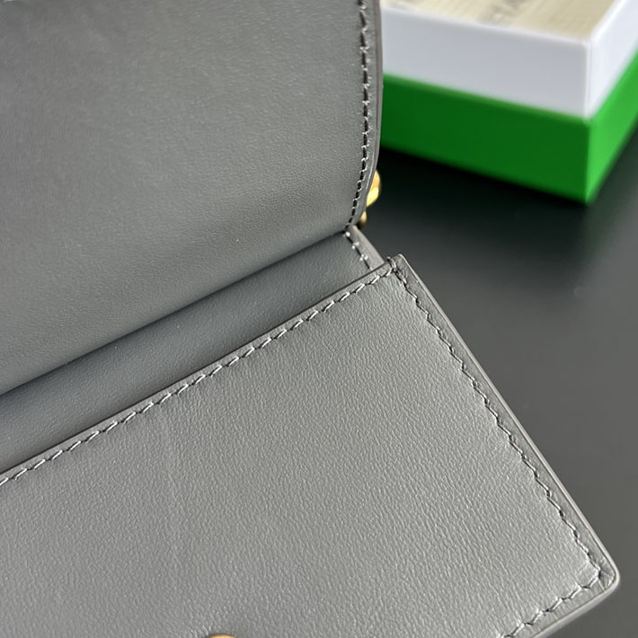 最高級ボッテガコピー Bottega Veneta ソルスティス ビジネスカードケース アゲートグレー 810596V4R411556 ボッテガ カードケース レディース - 画像 (3)