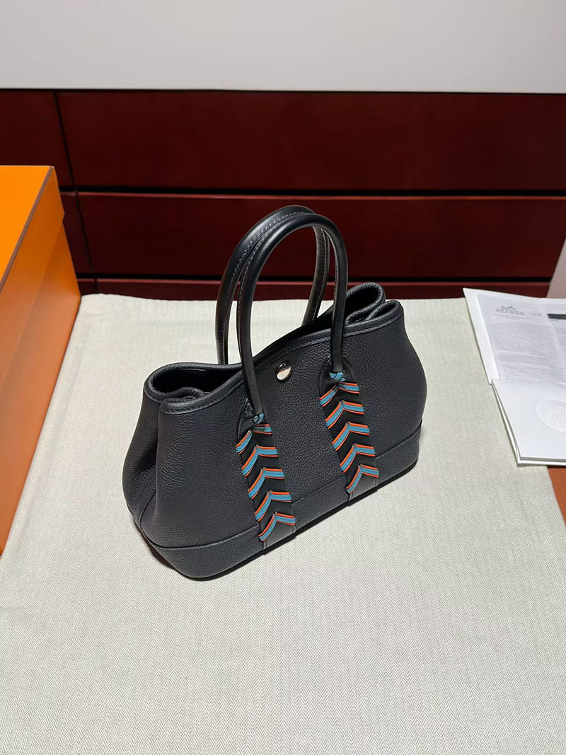 エルメスバッグの通販 HERMES ネオ・ガーデン・ブルティ23 黒/ブルー トゴ/スイフト シルバー金具 H087974CKAC ネオガーデン ブルティ23 - 画像 (7)
