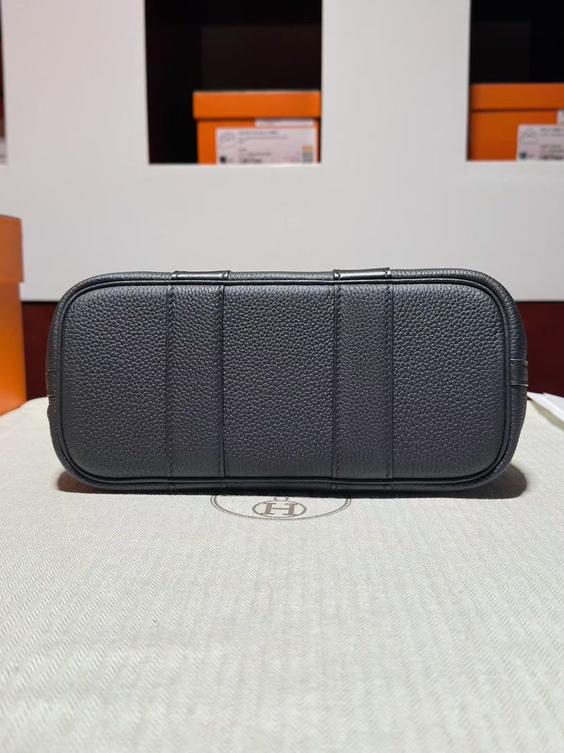 エルメスバッグの通販 HERMES ネオ・ガーデン・ブルティ23 黒/ブルー トゴ/スイフト シルバー金具 H087974CKAC ネオガーデン ブルティ23 - 画像 (5)