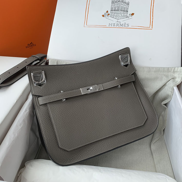 エルメス ジプシエールの通販 HERMES ジプシエール 28cm エタン トリヨンクレマンス シルバー金具 H061784CK8F エルメス メンズバッグ 人気 - 画像 (3)