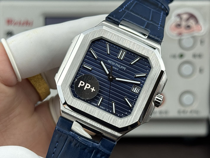 最高級パテックフィリップスーパーコピー PATEK PHILIPPE キュビタス 新作 ホワイトゴールド ネイビー 2632440 パテック フィリップ キュビタス 価格 - 画像 (9)