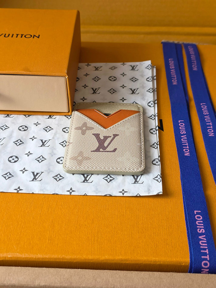 ルイヴィトン カードケース 販売店舗 lv カードケース ポルト カルト・マグネット サンドベージュ M29299 ルイヴィトン MagSafe レビュー - 画像 (6)