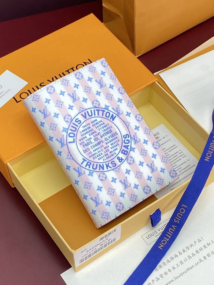 ルイヴィトン パスポートカバー